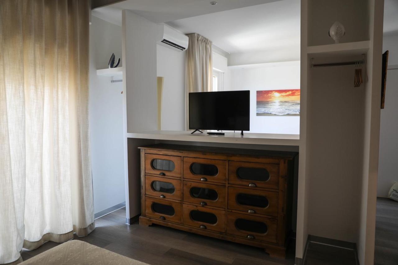 Interno 11 City View With Kitchen - 70 Mq Bari Luaran gambar