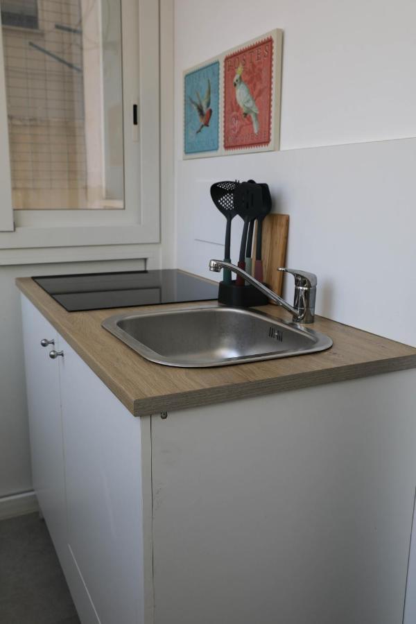 Interno 11 City View With Kitchen - 70 Mq Bari Luaran gambar